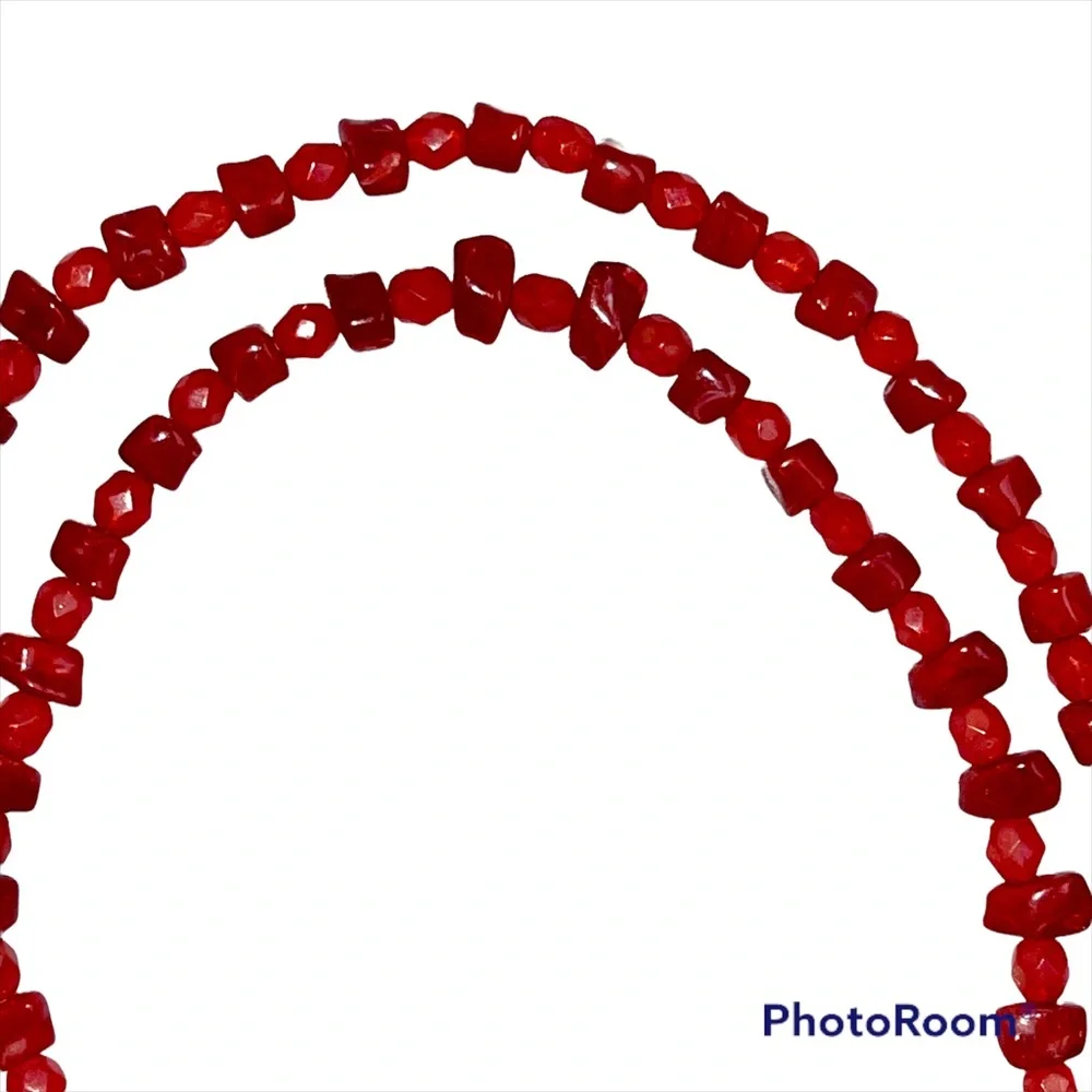 Coral station necklace in euc Host Pick 7/1/22!!!